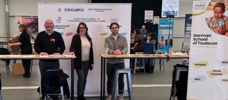 Deutsche Schule Toulouse: Infostand der Deutschen Schule Toulouse und der IST